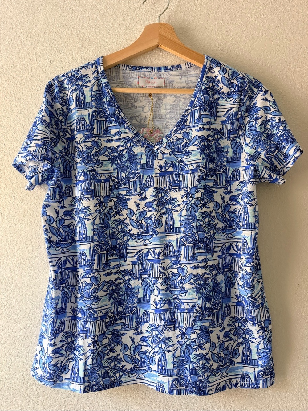 Stella Parker Blue Tropical Print V-Neck Top